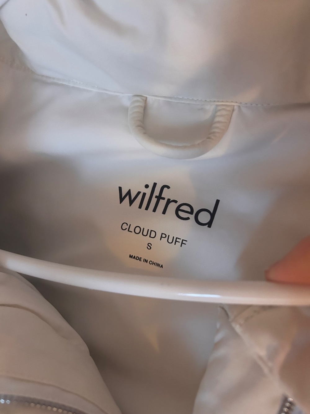 ARITZIA CLOUD PUFF-MAKE OFFER - Picture 3 of 5